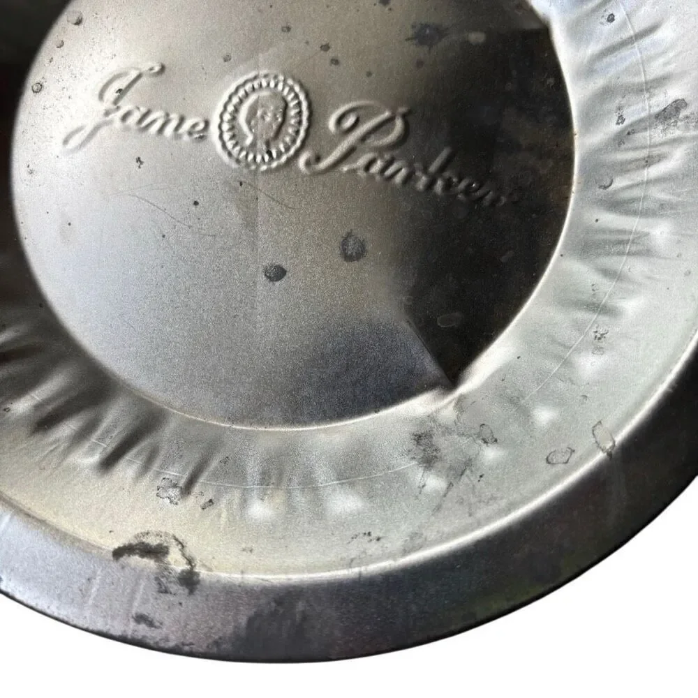 2 Vintage Jane Parker 8” Pie Tins